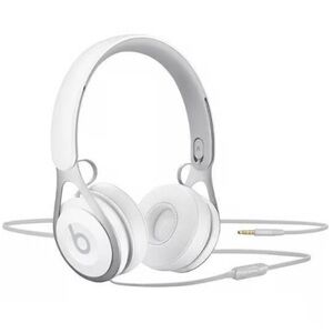 Beats by Dre White Headphones with Audio Jack 🤍